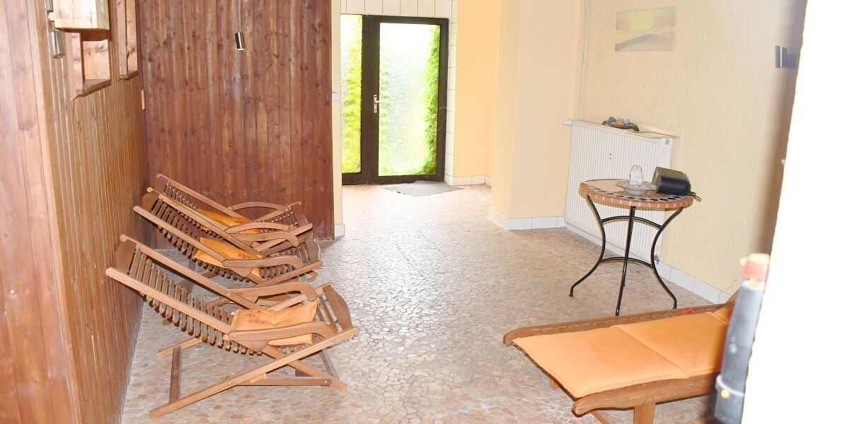 Vielseitig nutzbares Gewerbeanwesen mit großzügigem repräsentativem Wohnhaus zimmer