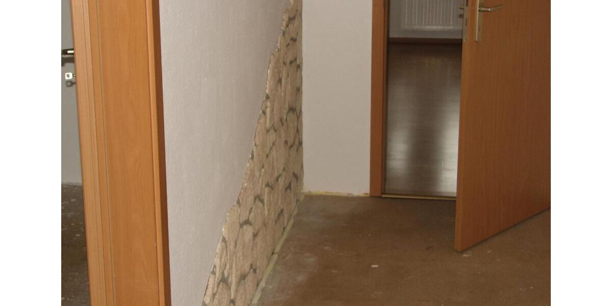 Dachgeschoßwohnung Bischofswerda - 4 Zimmer, 93 m&sup2;, 450&euro; | Angebot:26065961