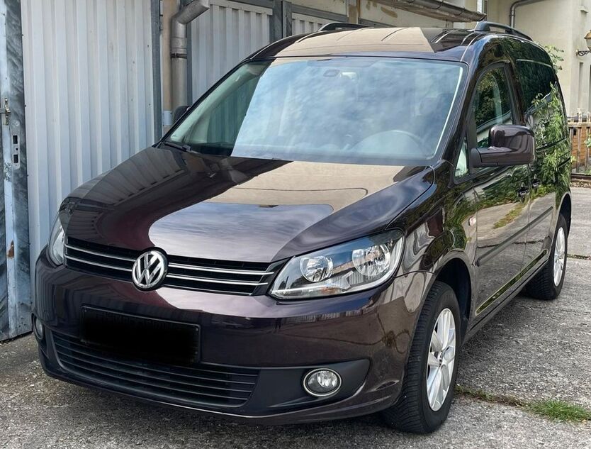 VW Caddy 159.508 km 10.899 € Leipzig 04157