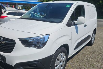 Opel Combo 102.582 km 8.950 &euro; Unkel 53572