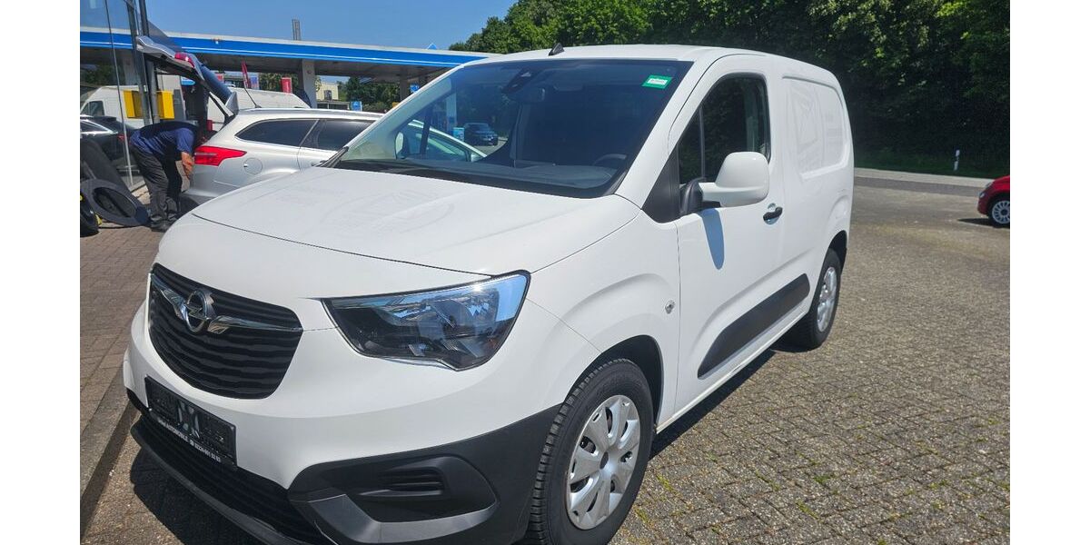 Opel Combo 102.582 km 8.950 &euro; Unkel 53572