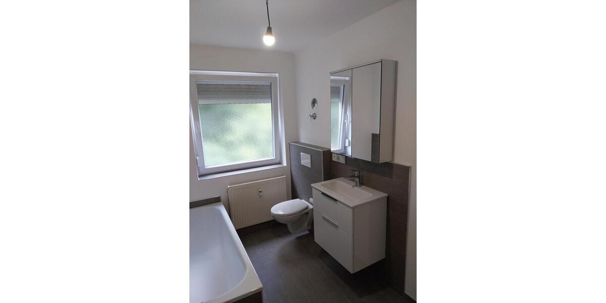 Etagenwohnung Lappersdorf - 3 Zimmer, 80 m&sup2;, 1.100&euro; | Angebot:25546638