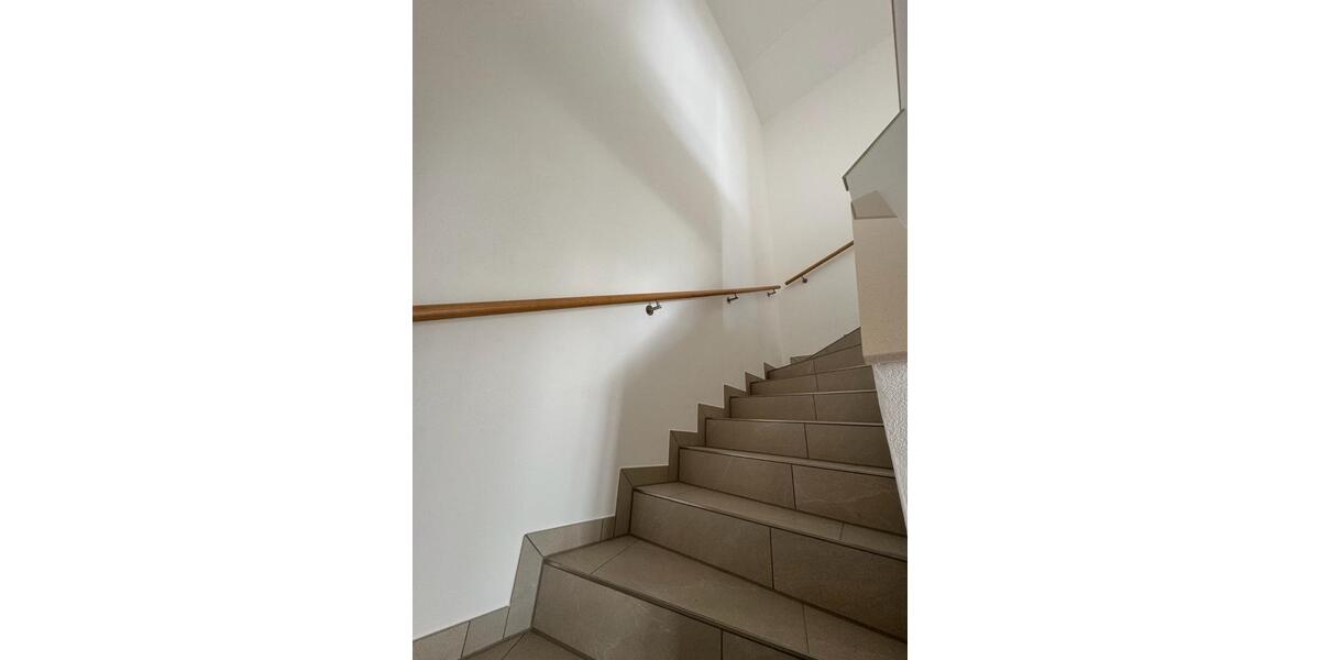 Doppelhaushälfte Teublitz - 5 Zimmer, 164 m&sup2;, 1.990&euro; | Angebot:22831914