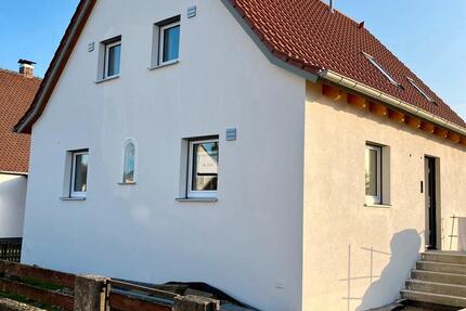 Haus Blindheim - 6 Zimmer, 105 m&sup2;, 1.500&euro; | Angebot:25175102