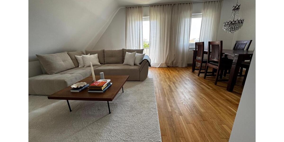 Lichtdurchflutete 2,5 Zi-Wohnung | möbliert | ab Dezember zimmer