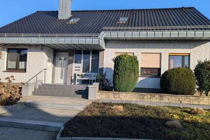 Haus zum Kaufen in Kirchlengern 340.000 € 150 m² 5 zimmer