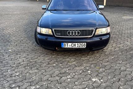 Audi A8 256.300 km 5.400 &euro; Bad Berneck 95460