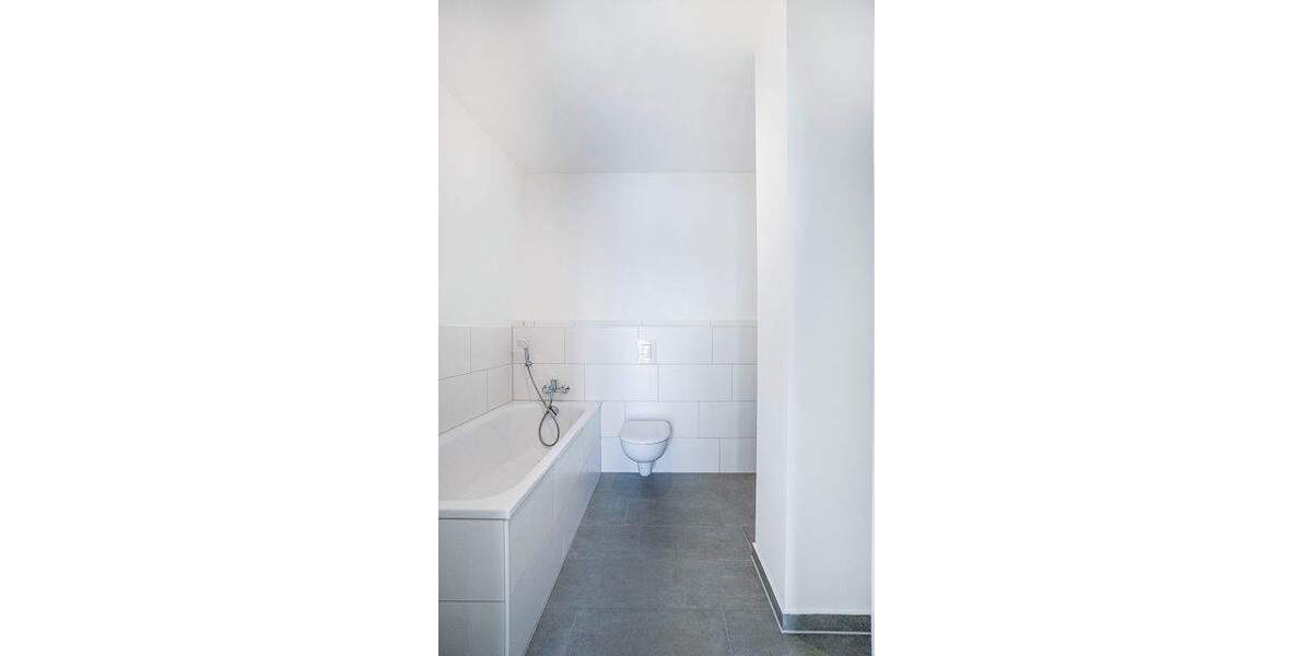 Etagenwohnung Berlin Siemensstadt - 4 Zimmer, 100 m&sup2;, 1.666&euro; | Angebot:25537976