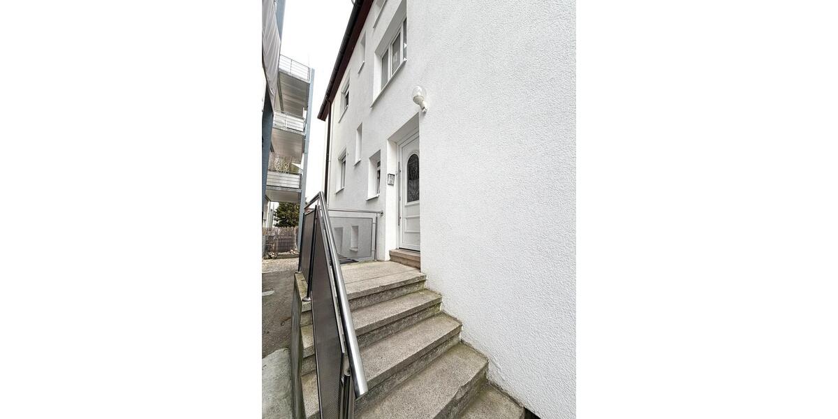Etagenwohnung Esslingen am Neckar Brühl - 3 Zimmer, 78 m&sup2;, 275.000&euro; | Angebot:25436259