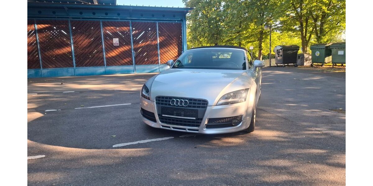 Audi TT 100.000 km 8.999 &euro; stuttgart 70469