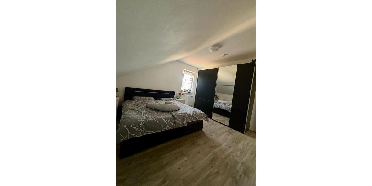 Dachgeschoßwohnung Großheubach - 3 Zimmer, 80 m&sup2;, 800&euro; | Angebot:26407145