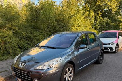 Peugeot 307 242.000 km 690 &euro; Halle 06128