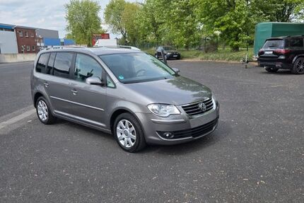 VW Touran 144.000 km 6.500 &euro; Wachtendonk 47669