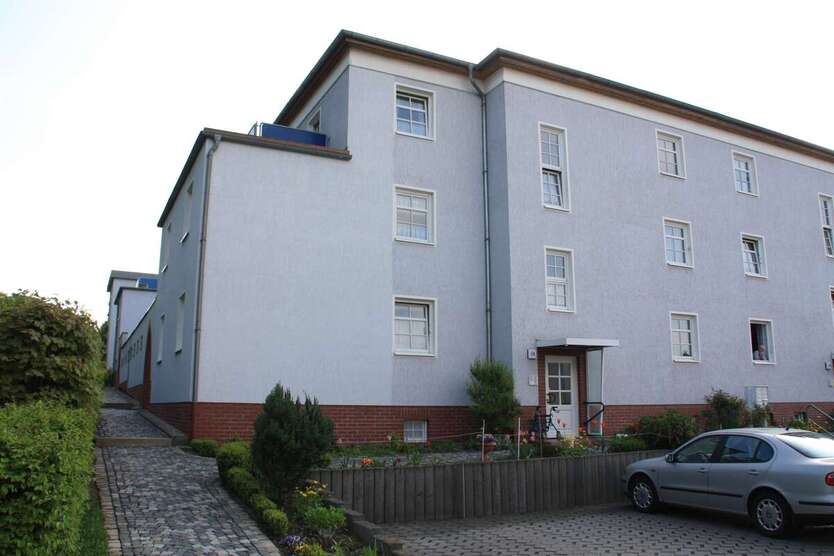 Wohnung zum Mieten in Zeulenroda-Triebes 256,33 € 50.26 m² 2 zimmer