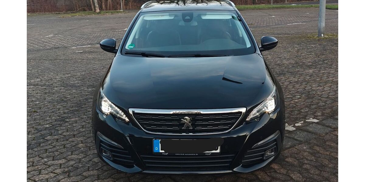 Peugeot 308 195.000 km 9.500 &euro; Bad Sooden Allendorf 37242