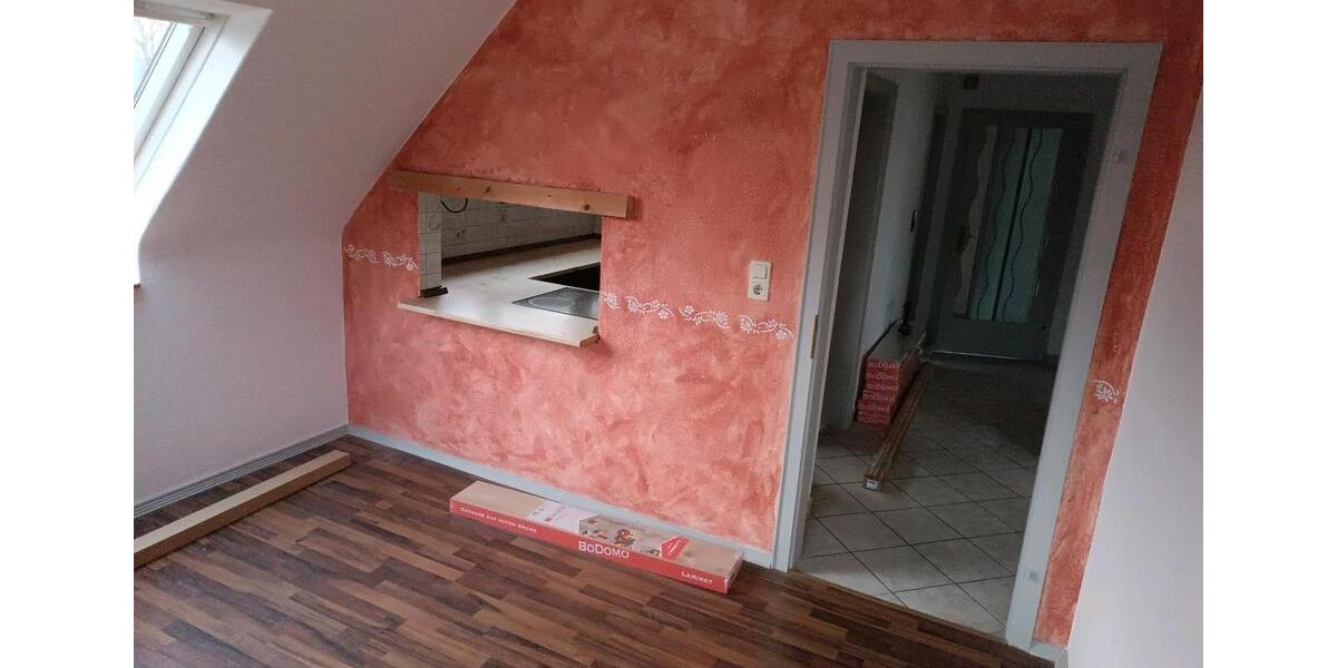 Dachgeschoßwohnung Langenfeld (Rheinland) - 3 Zimmer, 55 m&sup2;, 720&euro; | Angebot:25349158