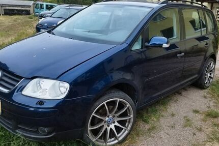 VW Touran 330.000 km 2.200 &euro; Bergen auf Rügen 18528
