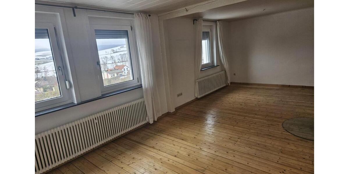 Einfamilienhaus Bad Hersfeld - 4 Zimmer, 105 m&sup2;, 900&euro; | Angebot:24954784