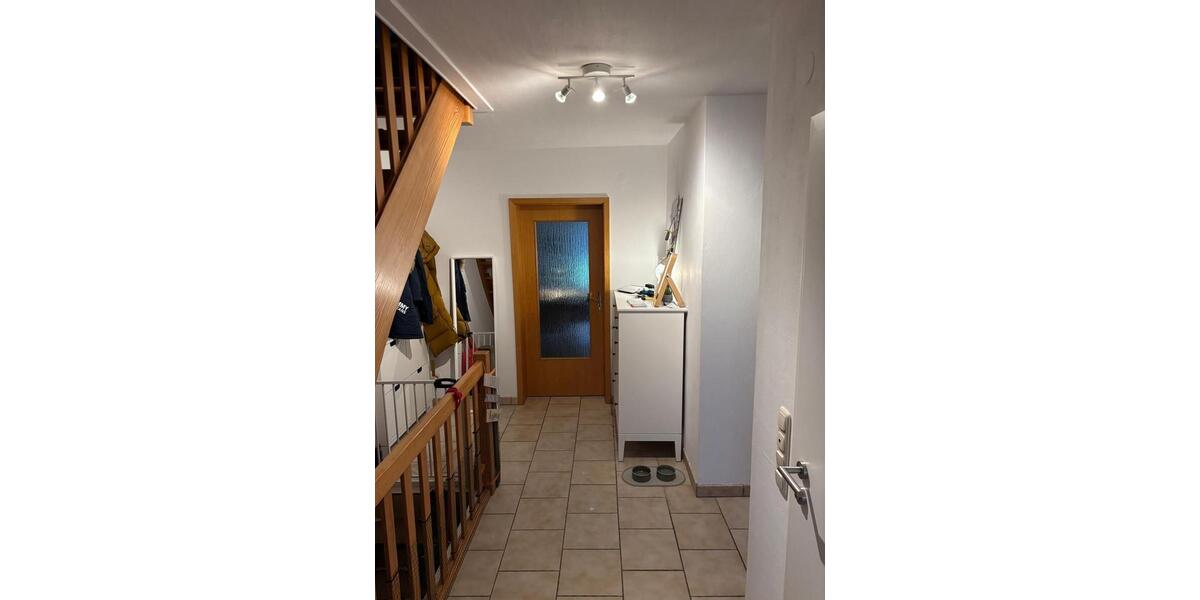 Doppelhaushälfte Hemmoor - 4 Zimmer, 100 m&sup2;, 900&euro; | Angebot:25513042