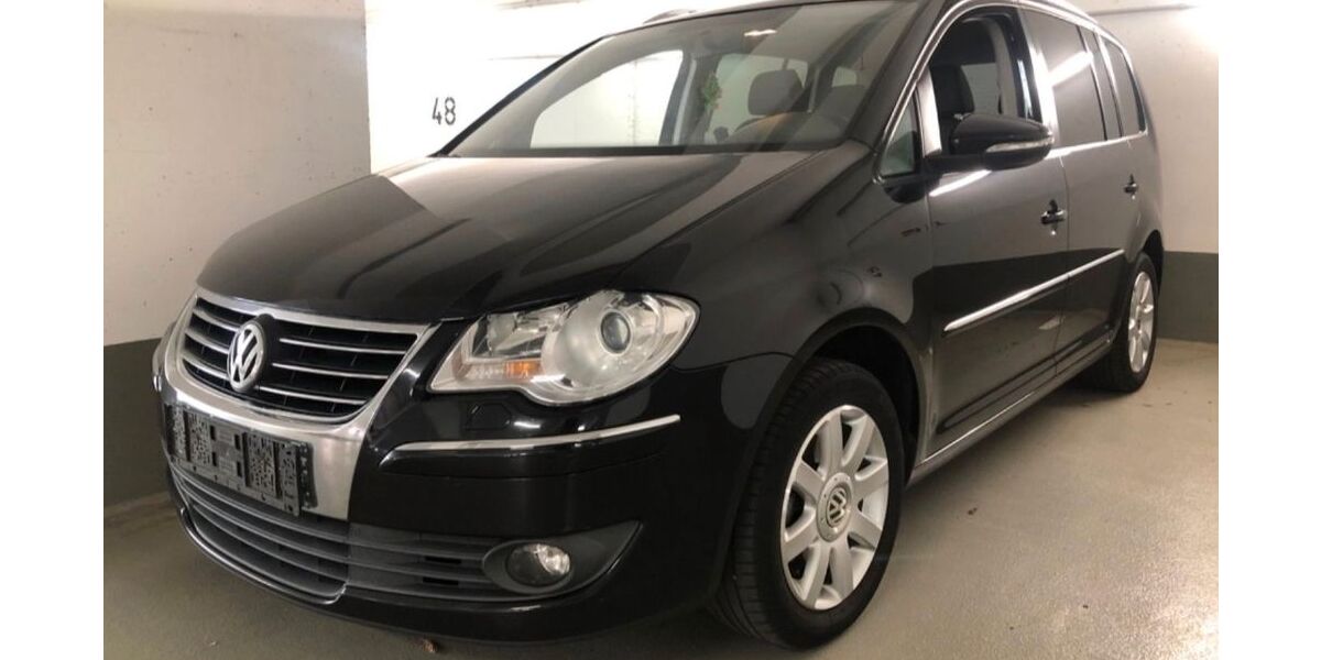 VW Touran 158.000 km 6.300 &euro; Usingen 61250