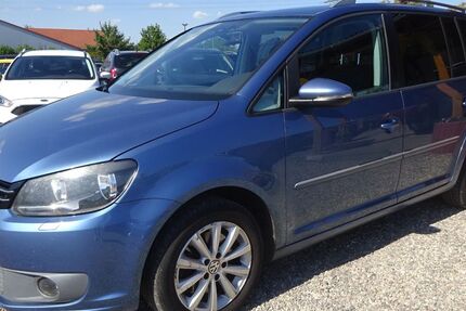 VW Touran 295.713 km 4.900 &euro; Dresden 01219