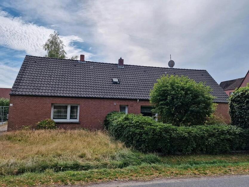 Modernisieren oder Abriss, 2 Eigentumswohnungen(Doppelhaus)