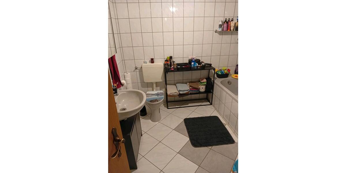 Etagenwohnung Wirges - 3 Zimmer, 90 m&sup2;, 900&euro; | Angebot:25943973