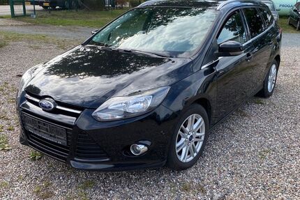 Ford Focus 277.000 km 2.200 &euro; Bandenitz 19230
