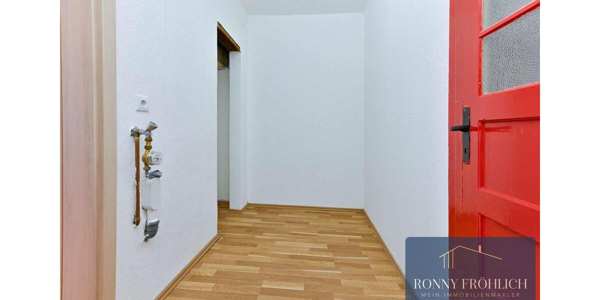 XL 5-Raum-Wohnung in Lauter-Bernsbach mit Einbauküche + Kaminofen und wirklich viel Platz zu Mieten 5 zimmer