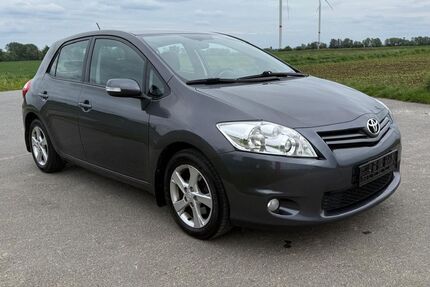 Toyota Auris 117.320 km 6.000 &euro; Alsdorf 52477