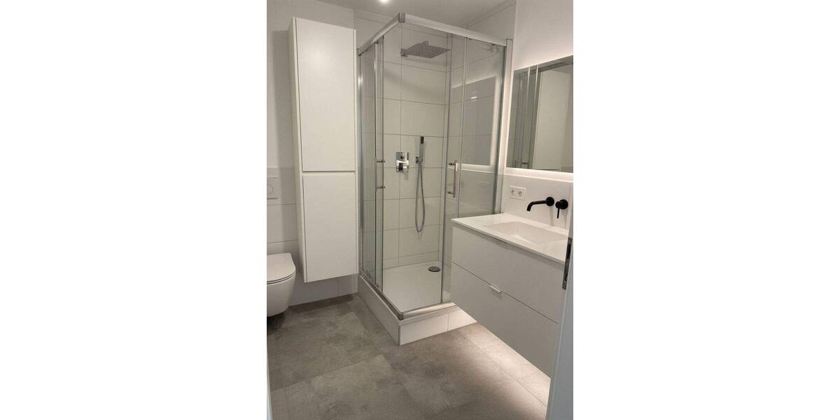 Etagenwohnung Düsseldorf Oberkassel - 2 Zimmer, 74 m&sup2;, 1.097&euro; | Angebot:26329682