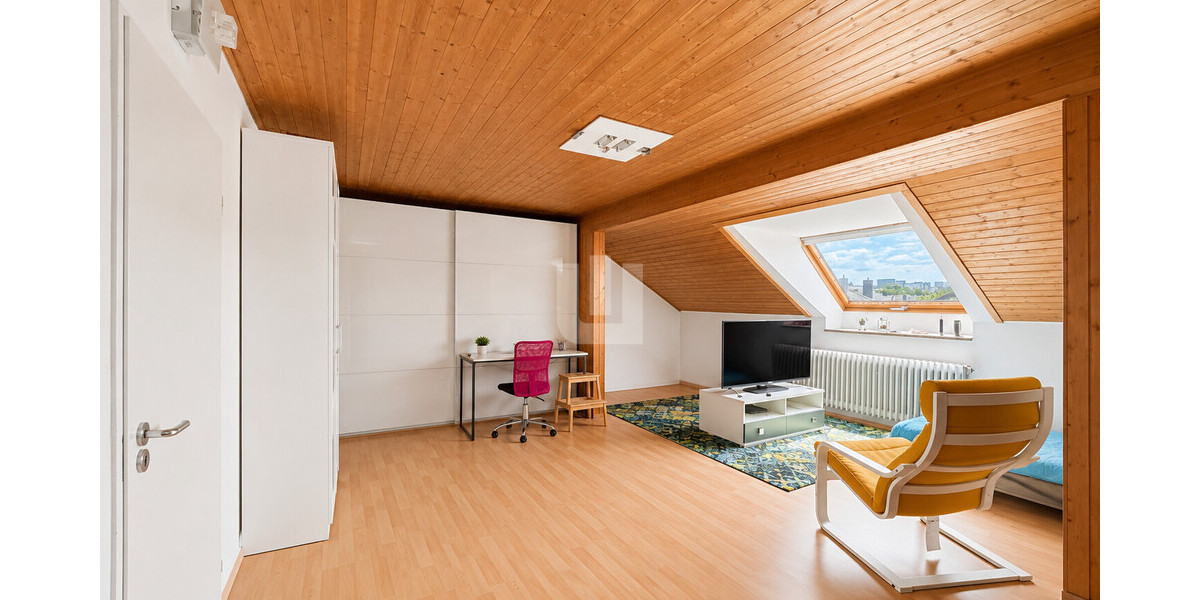 WINDISCH – Großzügiges Reihenhaus mit Potenzial in ruhiger, zentraler Lage – frei ab Sommer 2027! - Reihenmittelhaus Puchheim | Angebot:26866368