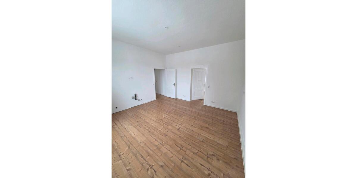 Seltene Gelegenheit! Viel Platz + Parkplatz & Garten 3 zimmer