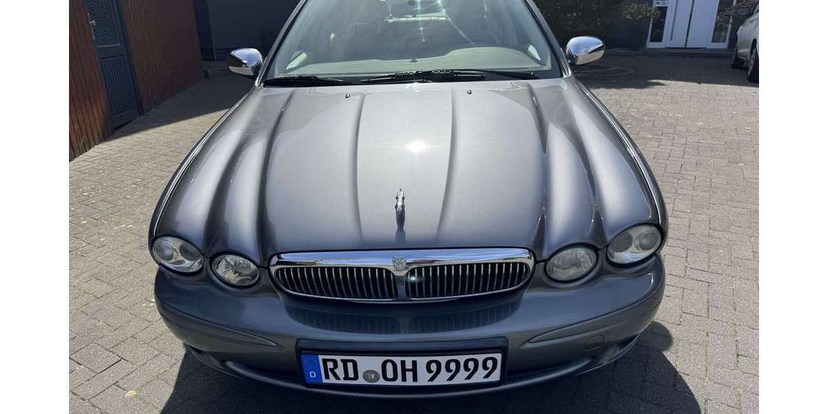 Jaguar X-Type 97.000 km 8.900 &euro; Aukrug 24613