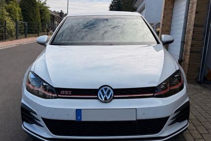 VW Golf 64.887 km 22.999 &euro; Melsungen 34212