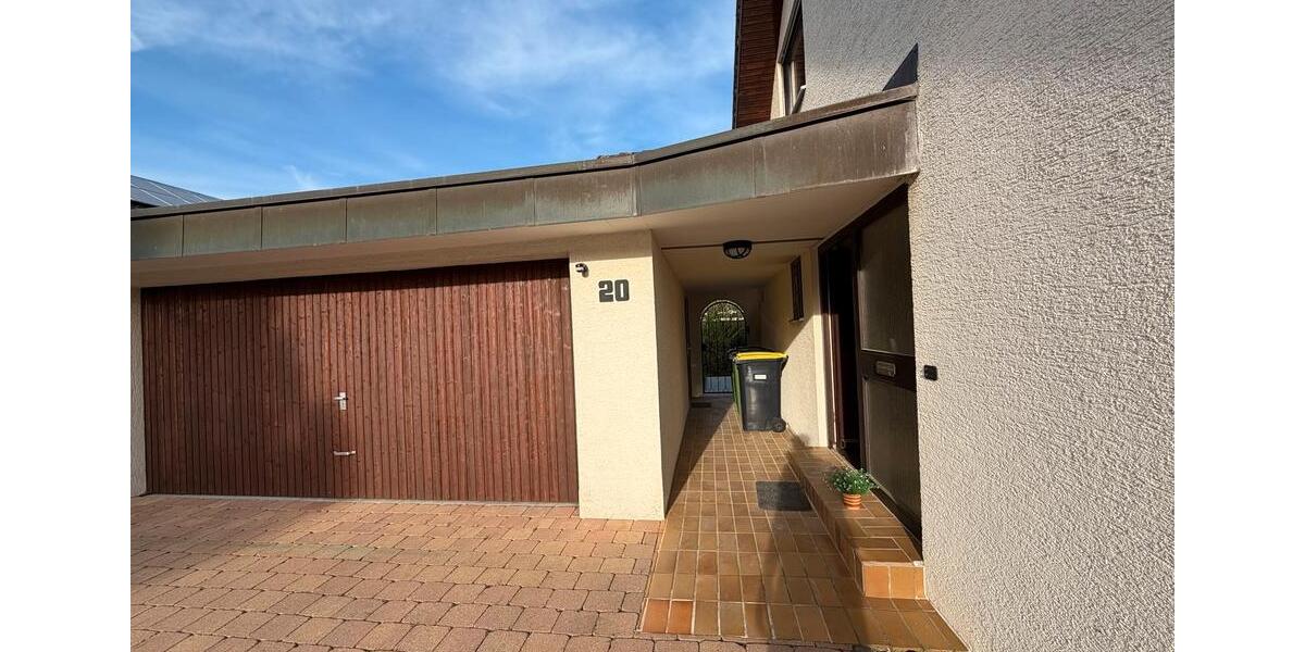 Einfamilienhaus Bad Liebenzell - 7 Zimmer, 180 m&sup2;, 535.000&euro; | Angebot:26425113