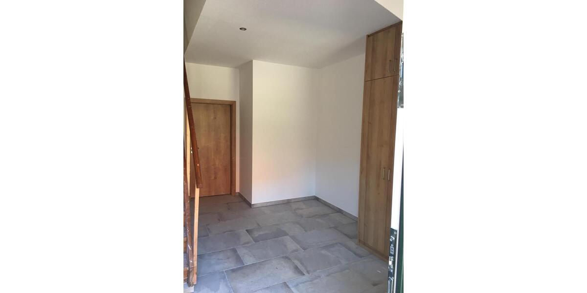 Dachgeschoßwohnung Apen - 4 Zimmer, 120 m&sup2;, 850&euro; | Angebot:26400553