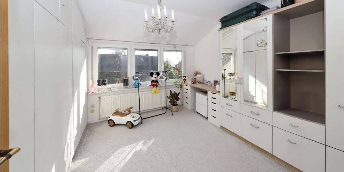 Einfamilienhaus Wilhelmshaven Fedderwarden - 8 Zimmer, 203 m&sup2;, 279.000&euro; | Angebot:26851798