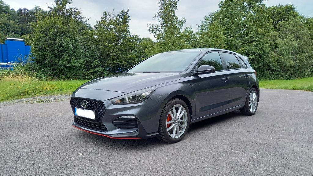 Hyundai i30 56.832 km 17.999 &euro; Meschede 59872