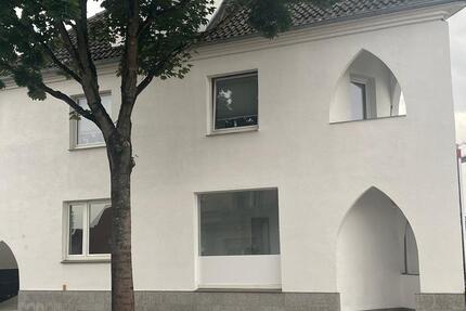 Haus Bad Oeynhausen - 8 Zimmer, 225 m&sup2;, 295.000&euro; | Angebot:26523097