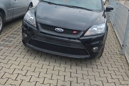 Ford Focus 224.000 km 5.700 &euro; Offenbach 63069