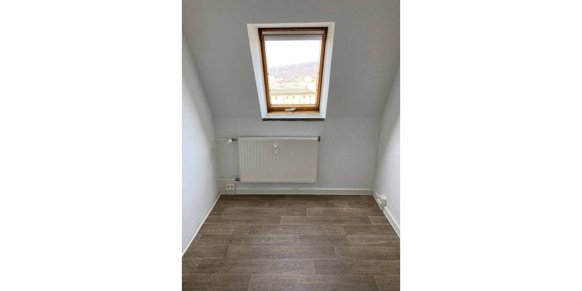 Etagenwohnung Gera Innenstadt - 3 Zimmer, 64 m&sup2;, 355&euro; | Angebot:26902624