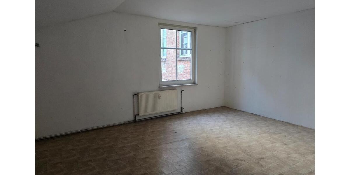 Etagenwohnung Waltershausen - 4 Zimmer, 134 m&sup2;, 938&euro; | Angebot:25756358