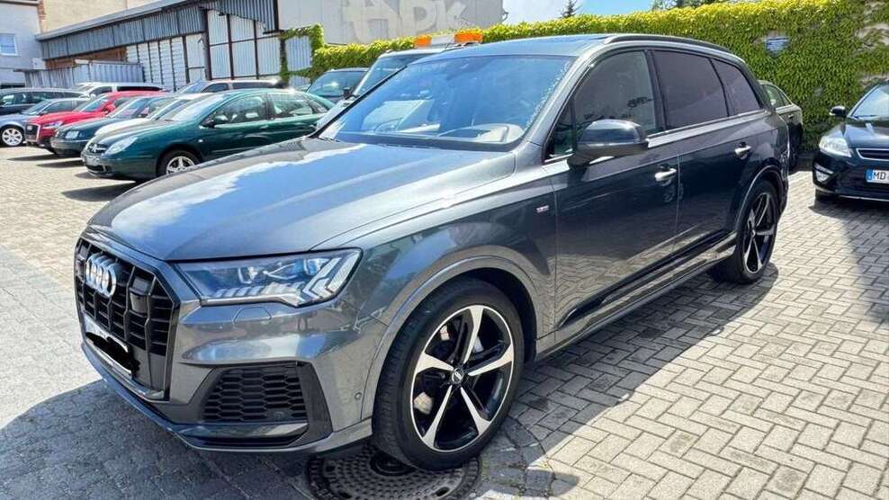 Q7