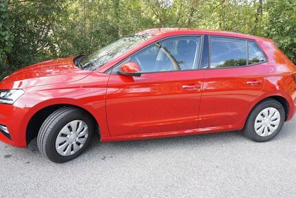 Skoda Fabia 5.200 km 14.800 &euro; Nürnberg 90489