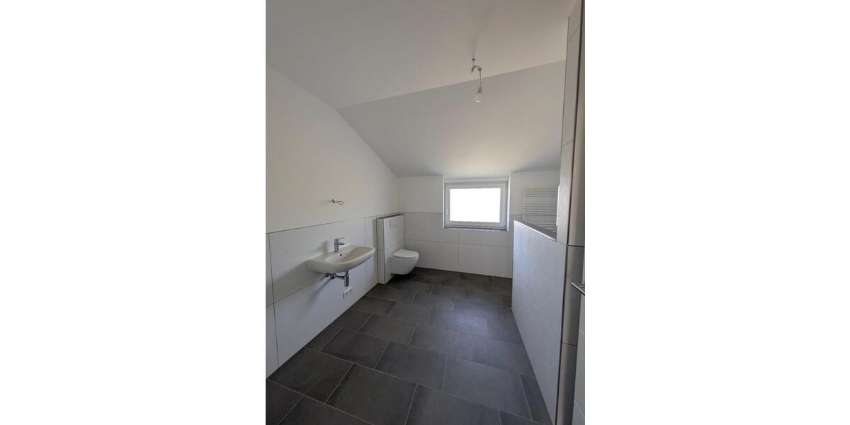 Etagenwohnung Lübbecke - 3 Zimmer, 86 m&sup2;, 989&euro; | Angebot:26332886