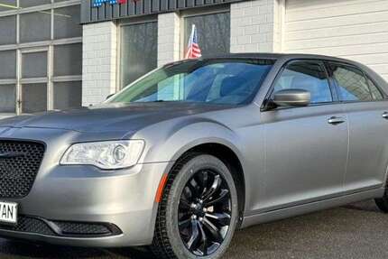 Chrysler 300C 144.600 km 24.400 € Osnabrück 49078