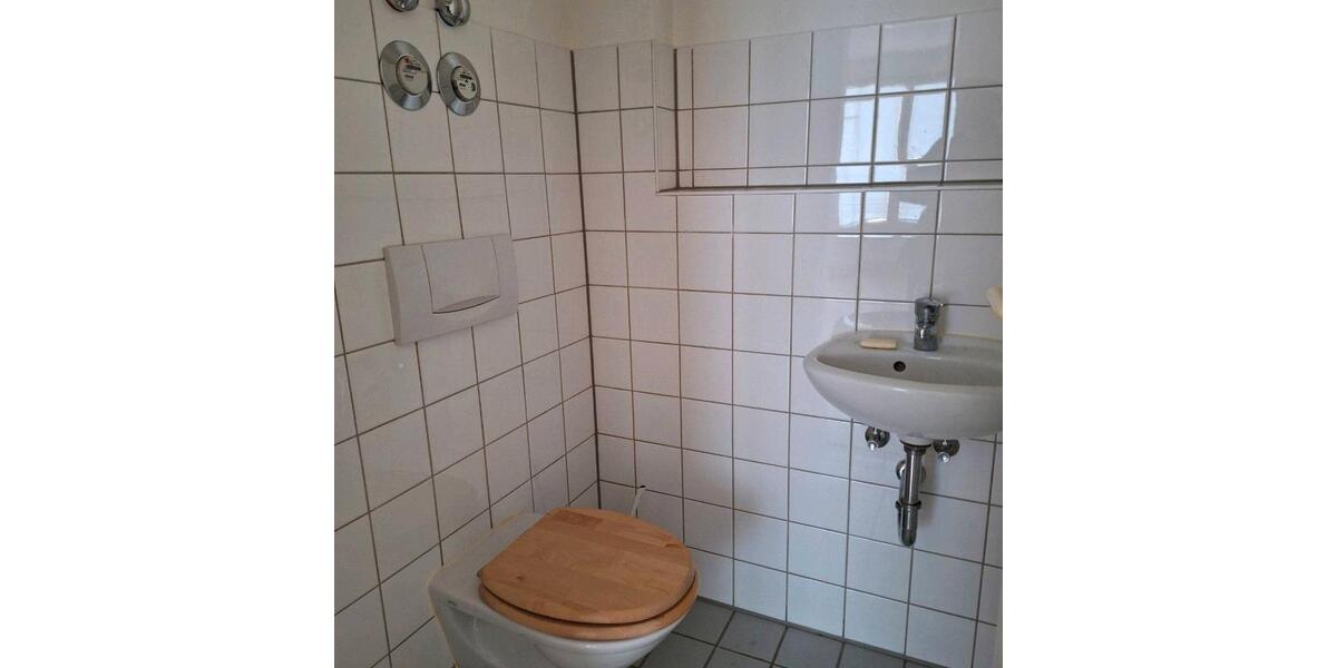 Hochparterre Wald - 3 Zimmer, 86 m&sup2;, 900&euro; | Angebot:26235944