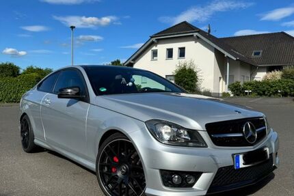 Mercedes-Benz C 180 118.000 km 14.000 &euro; Wachtberg 53343