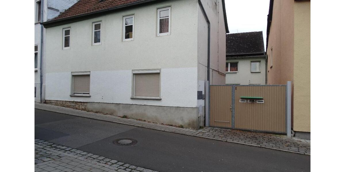 Mehrfamilienhaus, Wohnhaus Weißenfels - 10 Zimmer, 226 m&sup2;, 210.000&euro; | Angebot:26680464